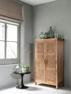 MUST LIVING Provence Rottinkikaappi -Huonekalut myymälä Snugg Must Living provence rottinkikaappi natural plus coffee table trumpet 1