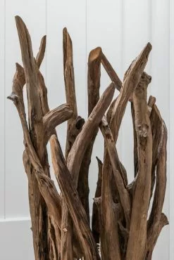 MUST LIVING Spot Lattiavalaisin -Huonekalut myymälä spot.2.3 e1619264116589 1